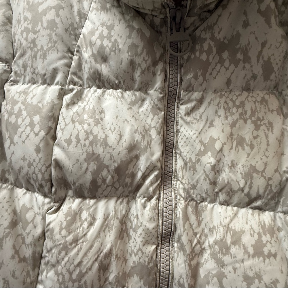 Athleta Down Puffer Jacket Size Small - image 5